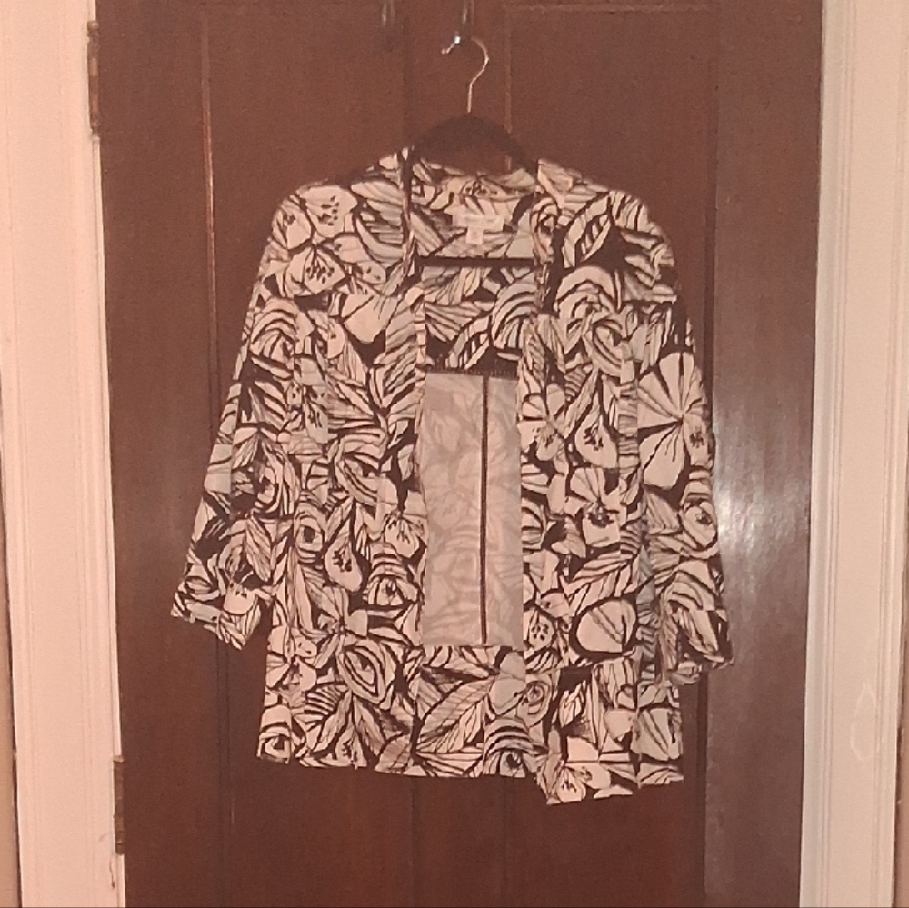 Coldwater Creek Black and White Floral Jacket, XL.